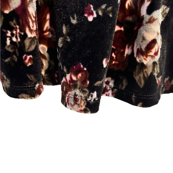 Black/Burgundy Velvet feel Retro Style Long Sleeve Mini Dress. Gently Pre Loved. - Picture 6 of 8